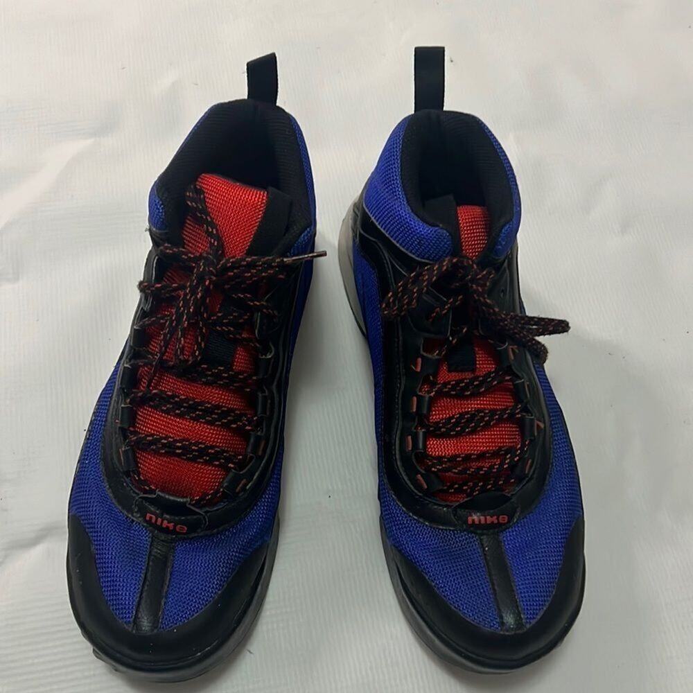 NIKE ACG WILDEDGE MID LE CONCORD CHILE RED SIZE 10